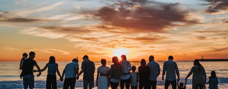Ley de Familias: nuevos permisos y medidas de conciliación Ley de Familias: nuevos permisos y medidas de conciliación}